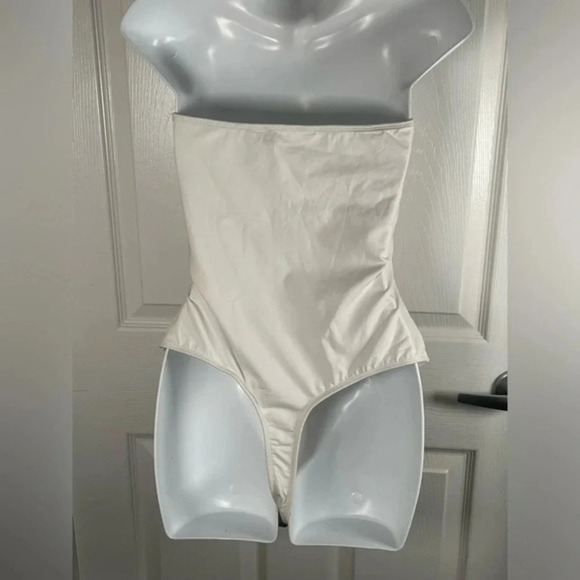 superdown Ally Tube Bodysuit in White New Large‎ - Picture 11 of 11